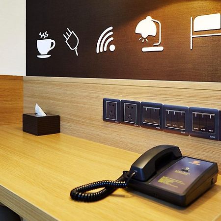 7Days Premium Chongqing Hongqihegou Hotel Buitenkant foto