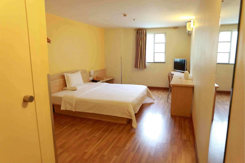 7Days Premium Chongqing Hongqihegou Hotel Kamer foto
